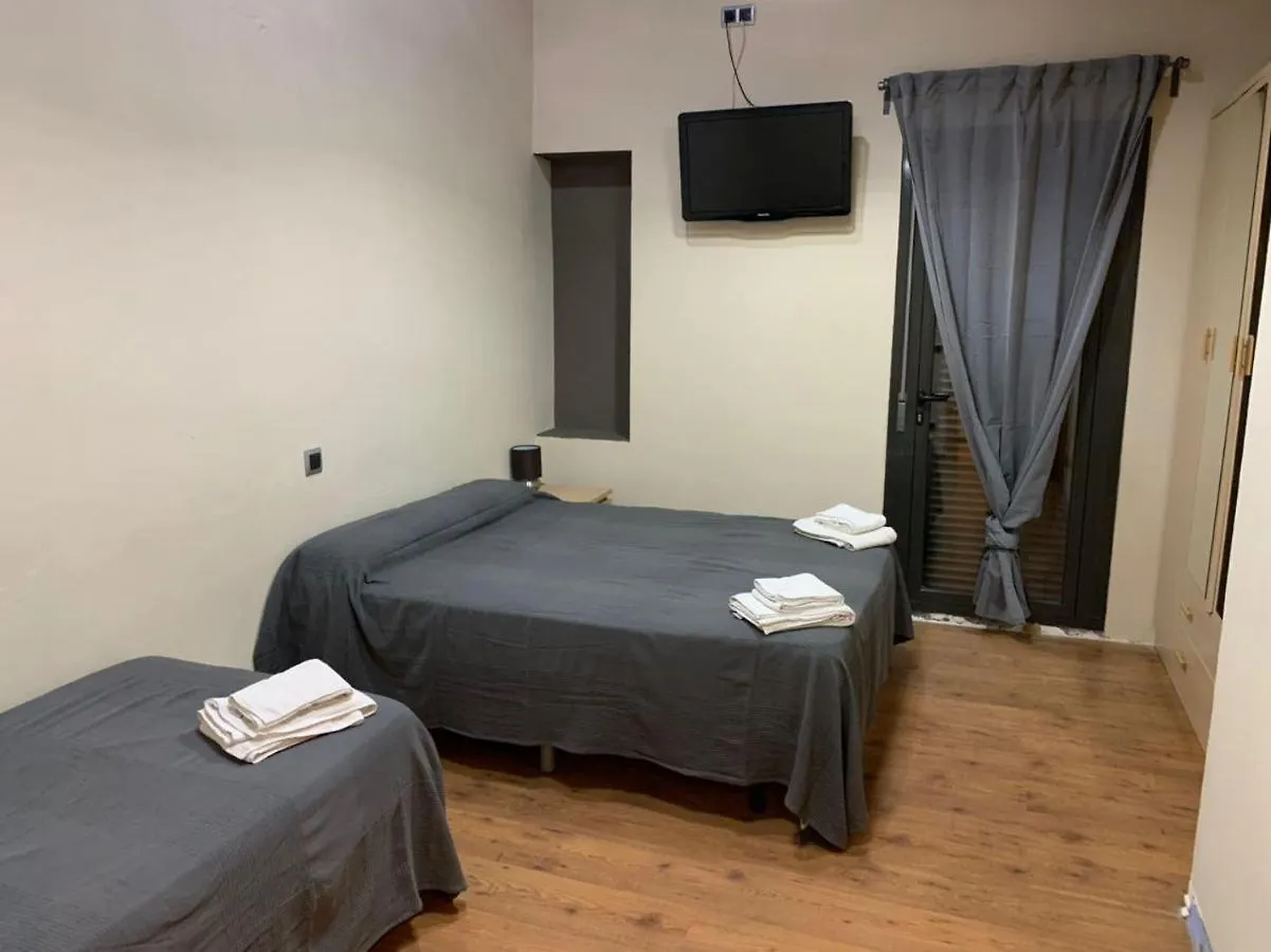Villa de tres casas con padel y piscina Cambrils