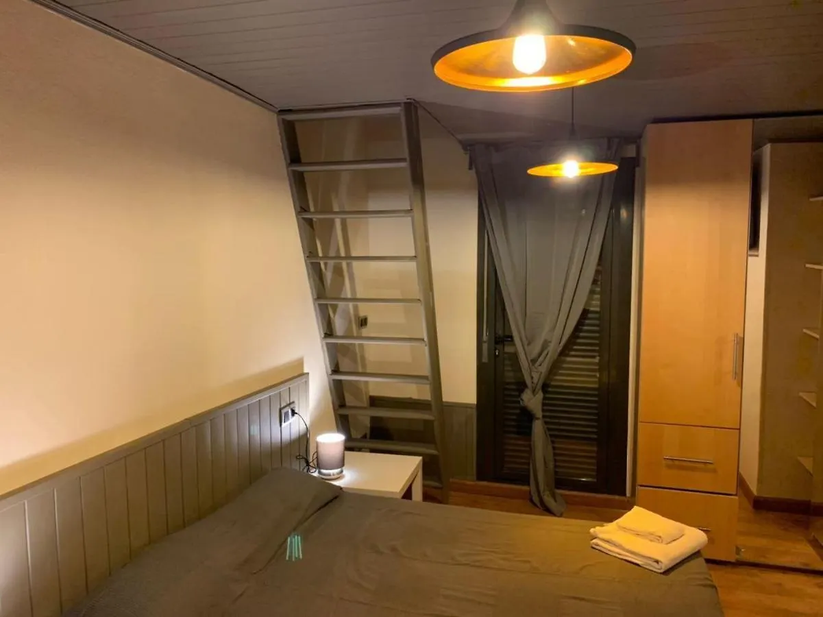 Villa de tres casas con padel y piscina Cambrils España